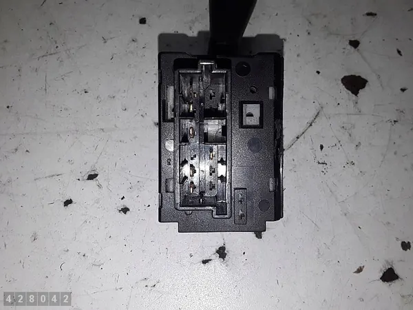 Interrupteur Citroen Berlingo 2001 96049596zl image 4