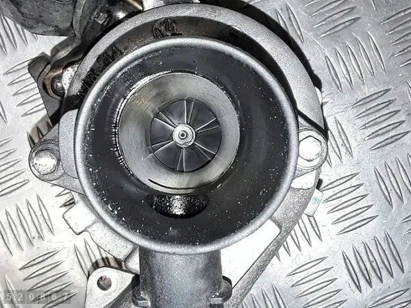 Turbocompresseur Ford OEM 9686120680 pour 1.6 TDCI image 8