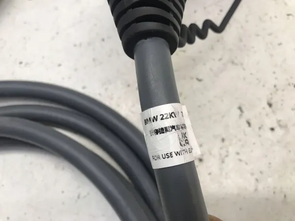 Cable de carga BMW OEM 7827900 para X1 X2 X5 i4 image 6