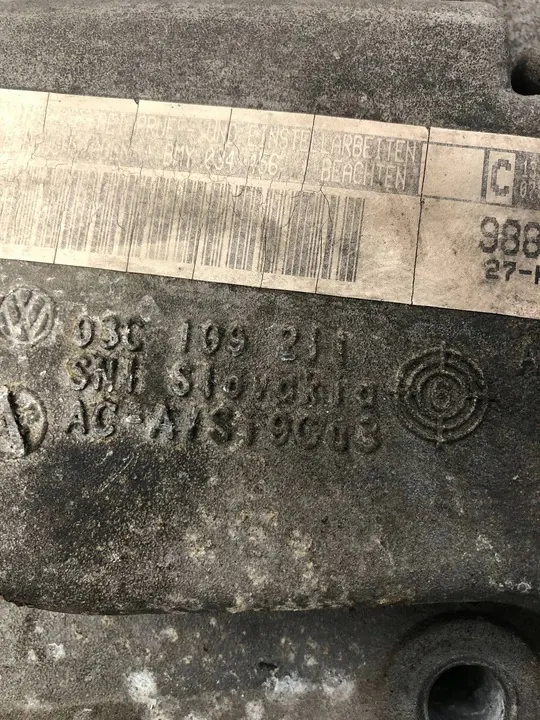 Parte do motor Volkswagen Golf V 03G109211 image 8