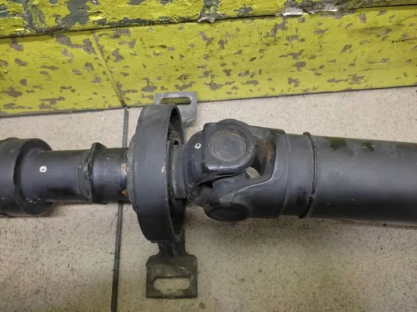 BMW E46 2.0 D Vetoakseli OEM 1229569 image 5