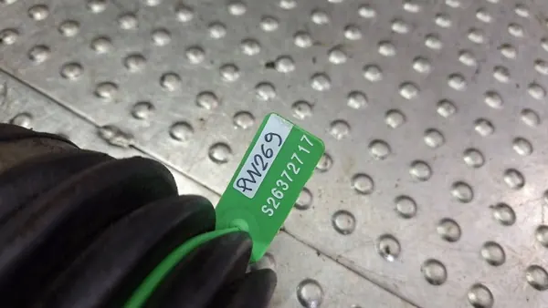 Vänster framhalvaxel OEM S26372717 för VW image 6