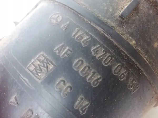 Bränsleångakolfilter OEM A1664700659 - Begagnad image 3