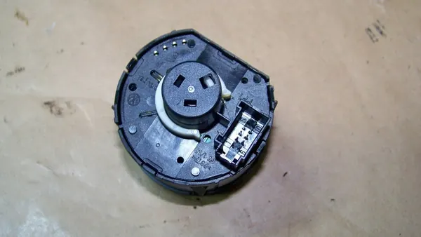 Lichtschalter VW Passat B6 image 3