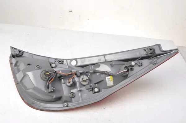 Phare arrière gauche Hyundai i30 OEM 92401-2L0 image 5