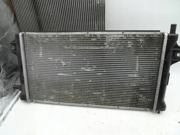 Mitsubishi OE Jäähdytyskokoonpano OEM 42800A898 image 8