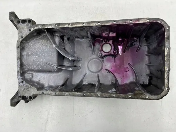 Oljetank Mercedes-Benz 611 014 09 02 image 2