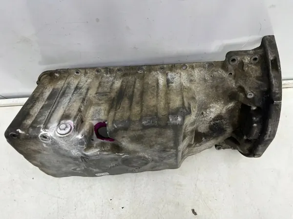 Oljetank Mercedes-Benz 611 014 09 02 image 7