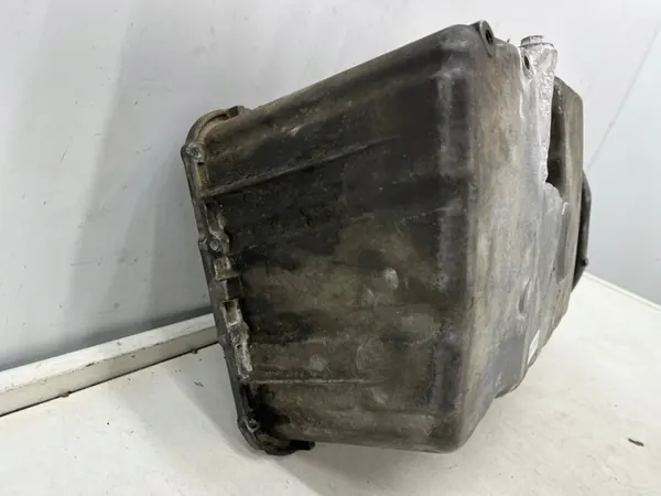 Oljetank Mercedes-Benz 611 014 09 02 image 8