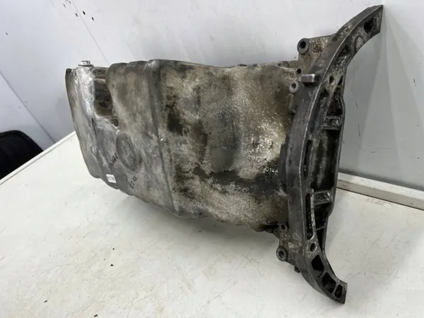 Oljetank Mercedes-Benz 611 014 09 02 image 9