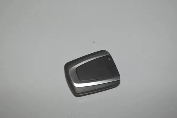 BMW i3 Nyckel OEM 66125A56083 - Begagnat skick image 3