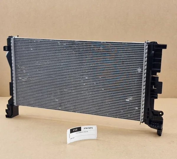 Radiateur d'eau OEM OT@5# VO2307 pour Volvo XC60 II image 7