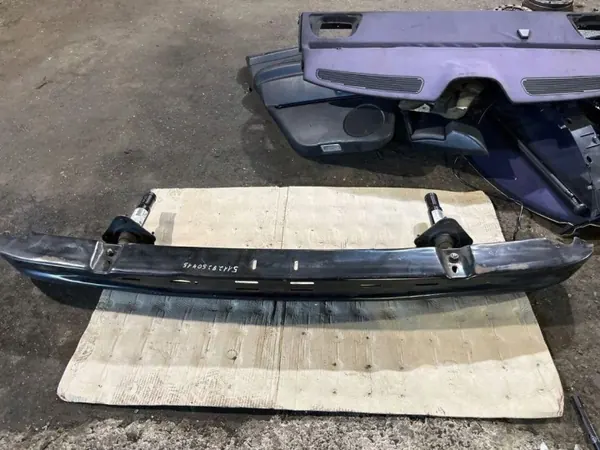 Barra parachoques trasera OEM 51128250415 BMW X5 E53 image 3