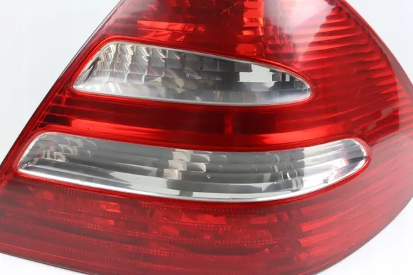 MERCEDES W211 E-KLASA ACHTERLICHT RECHTS A2118200464 image 5