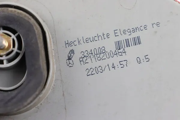 MERCEDES W211 E-KLASA ACHTERLICHT RECHTS A2118200464 image 7