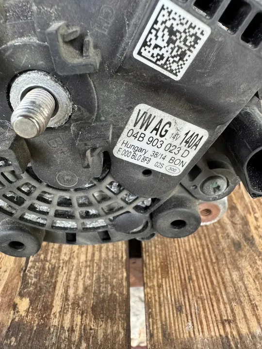 AUDI VW SKODA Vaihtovirtageneraattori 04B903023D image 4