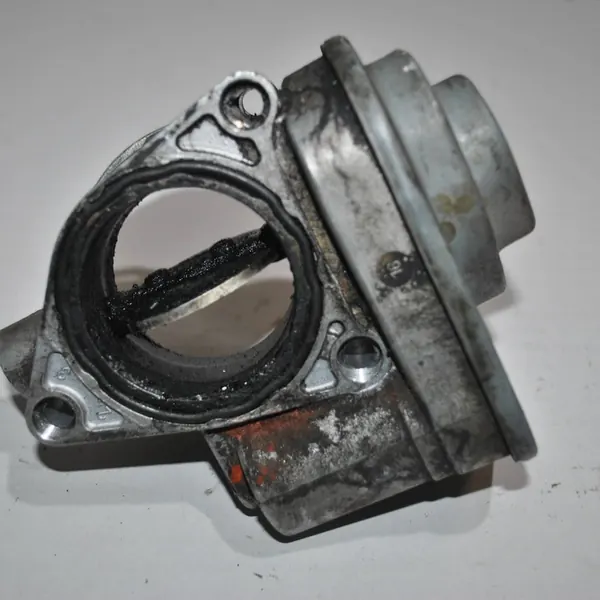 Volkswagen Touran I TDI Drosselklappe 714393260 image 5