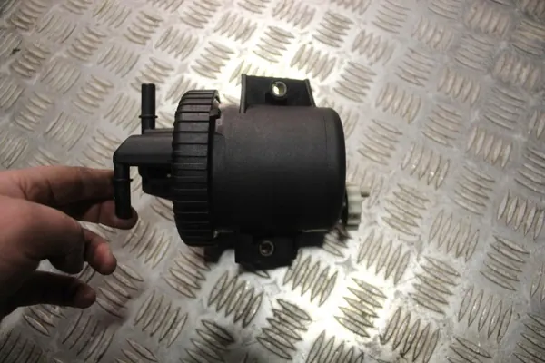 OEM 9642105180C Bränslefilterhölje för Peugeot 307 image 4