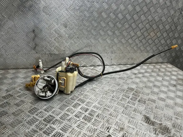 Mercedes-Benz bränslepump OEM 209123321 för W209 image 2