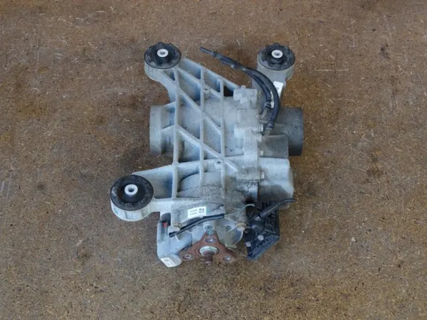 AUDI Q3 8U Quattro 2.0 TDI Haldex Differential 0AY525010F image 2