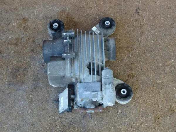 AUDI Q3 8U Quattro 2.0 TDI Haldex Differential 0AY525010F image 4