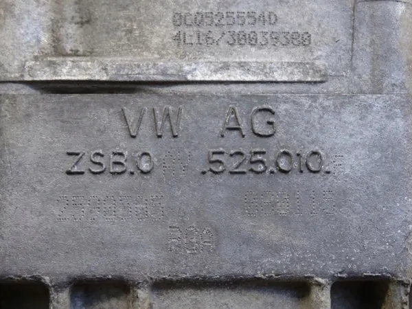 AUDI Q3 8U Quattro 2.0 TDI Haldex Differential 0AY525010F image 5
