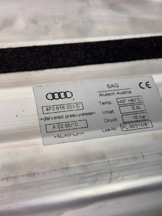 OEM 4F0616203C Audi Luftfjädring Tank - Begagnad image 3