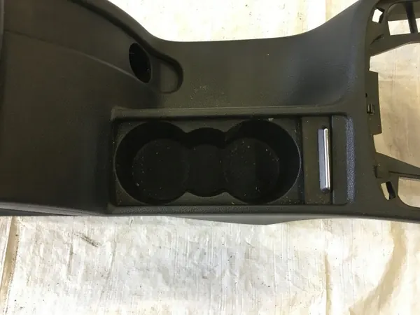 Tunnel central accoudoir Skoda Superb II OEM 3T0863241G image 10