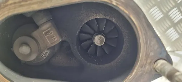 Volkswagen OE 03C145702P Turbo image 7