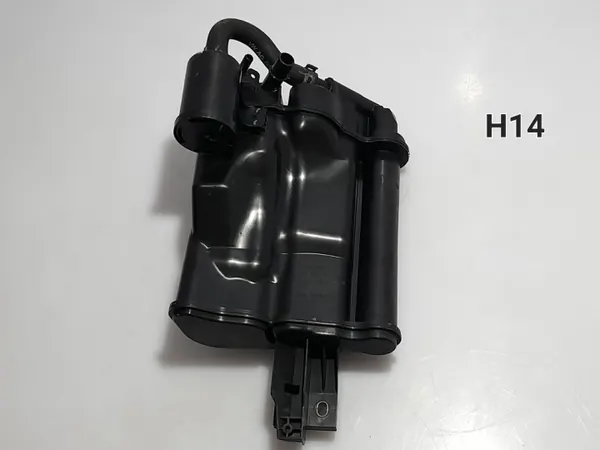 Aktivkohlefilterbehälter OEM 5Q0201797D - Gebraucht image 2