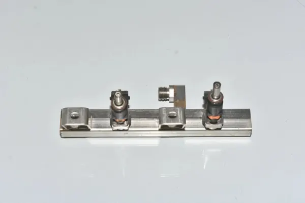 BMW I3 Ruiskutusputki OEM 8529936 - Käytetty image 2