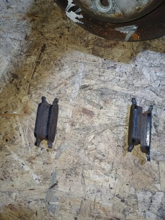Disques de frein arrière Ford Kuga MK1 OEM Tarcze tył image 5