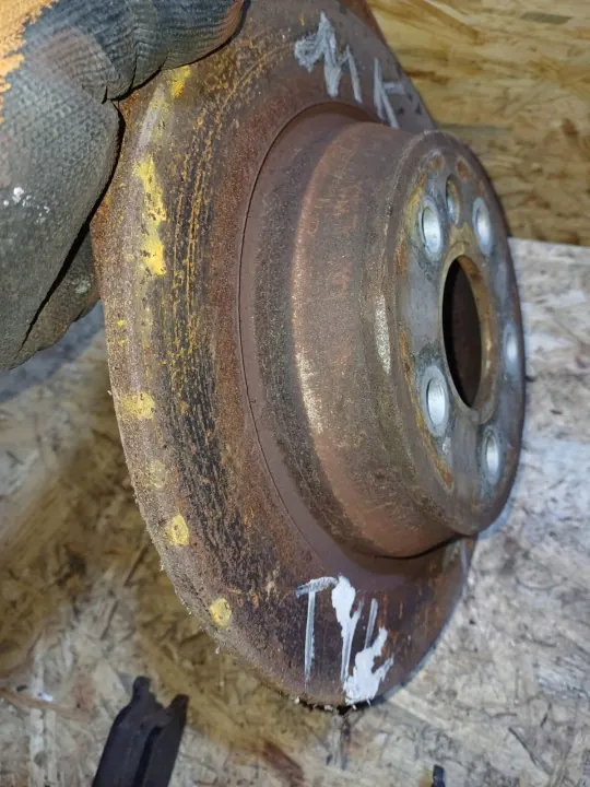 Disques de frein arrière Ford Kuga MK1 OEM Tarcze tył image 7