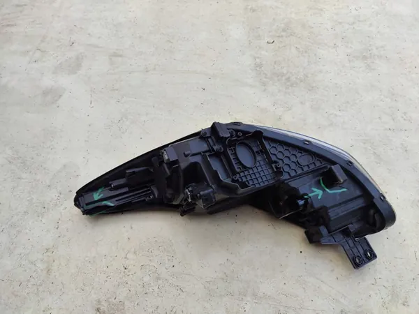 Lámpara LED Delantera Derecha Kia Sportage IV 92102-F1010 image 10