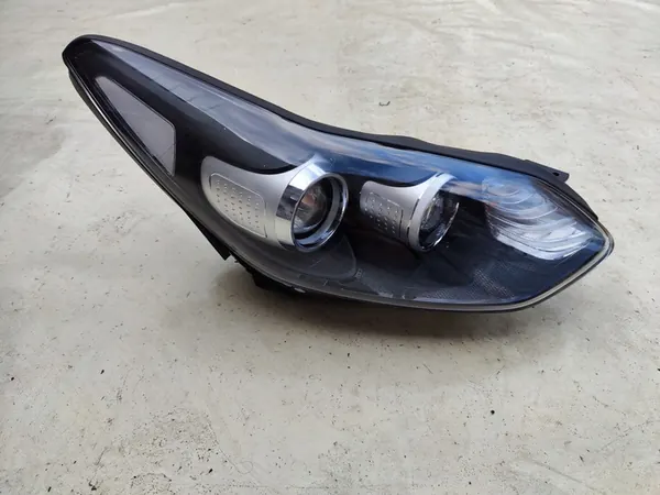 Lámpara LED Delantera Derecha Kia Sportage IV 92102-F1010 image 2