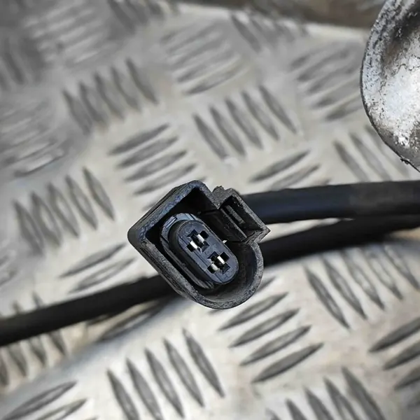 Mozzo sterzo posteriore sinistro Audi A5 (F53) 8W0598607 image 5