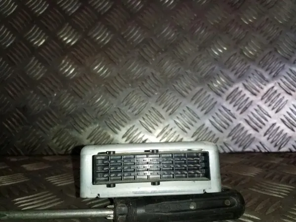 Opel Zafira A 2.2 16V Boîte ECU OEM 09132676 image 3