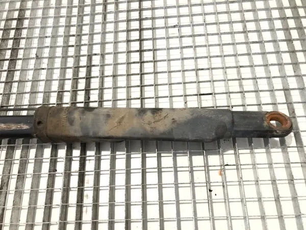 Ohjaamon nostosylinteri OEM 5010316793 Renault Trucks image 4