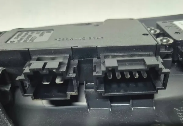 Rechter stoelverstellingsschakelaar Audi A4 B6 B7 image 3