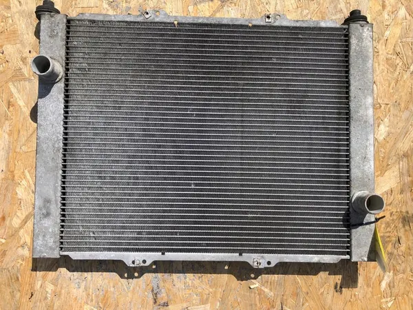 Radiador Renault Clio II 2001 OEM 8200116110A image 2