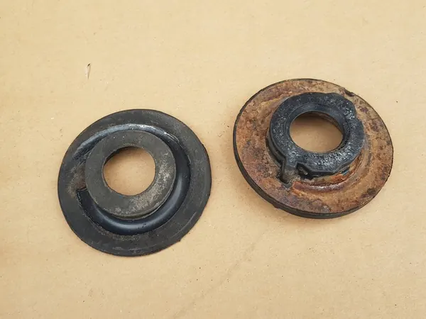 Molla posteriore con guarnizioni / VW Touran I 2003-2015 / OEM image 3