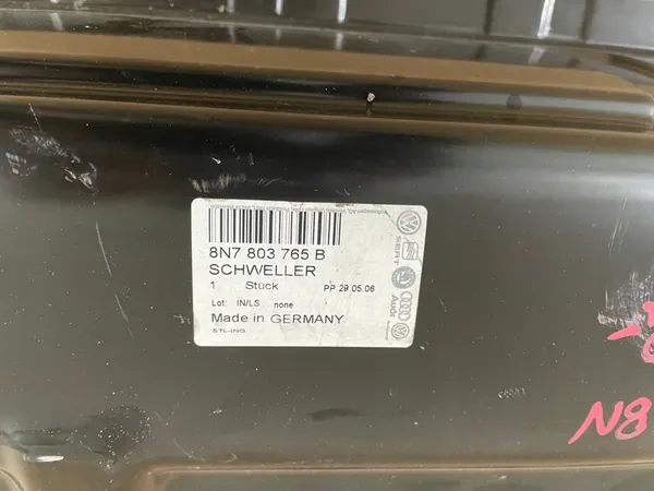 AUDI TT Cobertura de Soleira Esquerda Nova 8N7 8N7803765B image 3