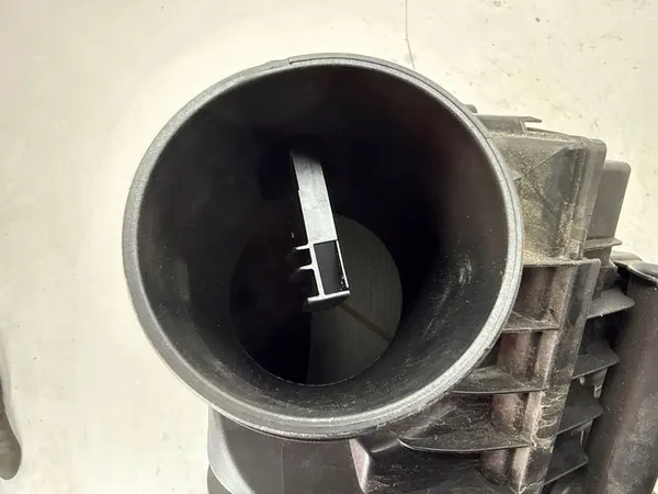 Ilmansuodattimen kotelo BMW F45 1.5T 10543510 image 8