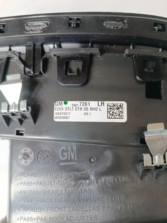 Grelha ventilação esquerda painel Opel Insignia B OEM 39017261 image 6