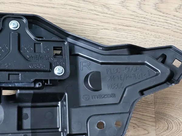 Mazda CX-5 Rechter Radarassistent KLBE-67Y30 image 3