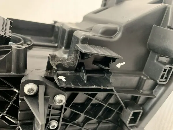 Farol esquerdo BMW 5 V G30 G31 LED adaptativo image 4