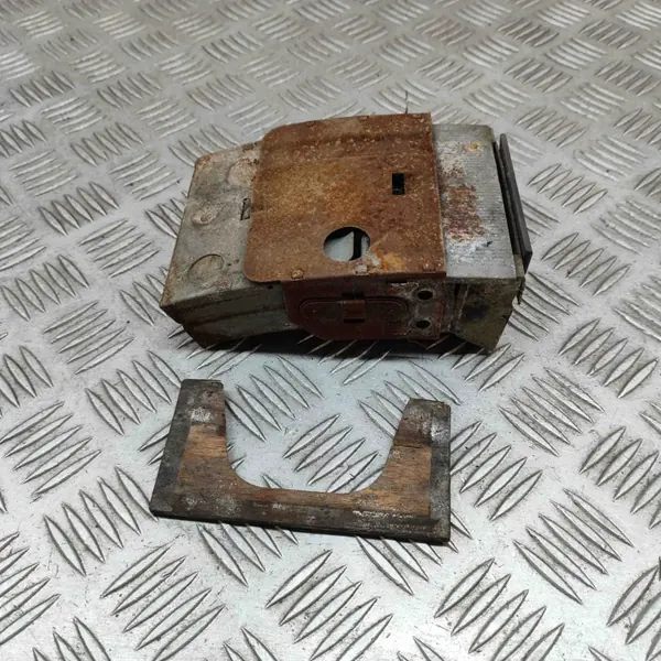 Cendrier Mercedes-Benz OEM 1088101430 pour Classe S image 4