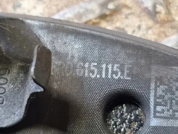 Skoda OE etujarrutulpaset OEM 6R0615115E image 6