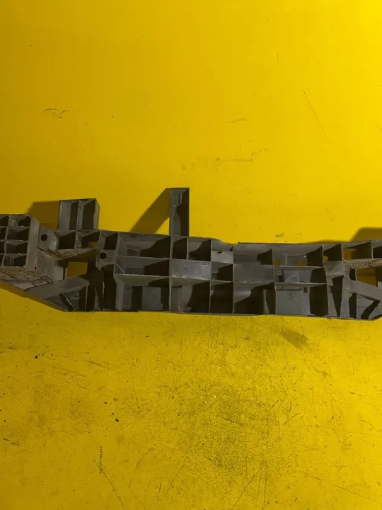 Renault Twingo II 2010 Suporte de para-choque traseiro image 9