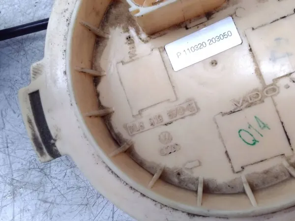 Bränslenivåsensor OEM 7L6919679F för VW Touareg II image 3
